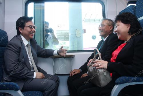 DATUK SRI MOHD NADZMI MOHD SALLEH