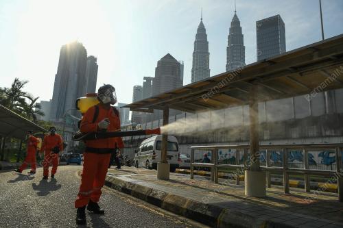 OPERASI PEMBERSIHAN DISINFEKSI MASJID INDIA