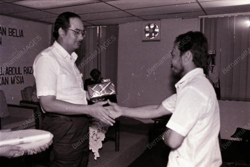 DATUK SERI MOHD NAJIB TUN ABDUL RAZAK