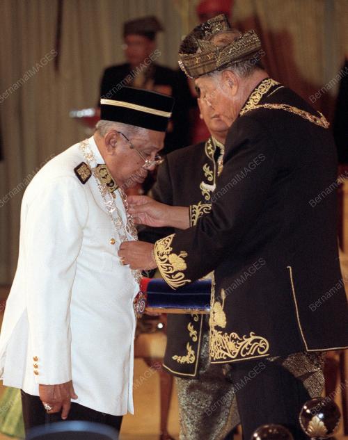 KL13-02_06_2001_AGONG_PINGAT_27012016