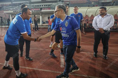 FAHMI FADZIL