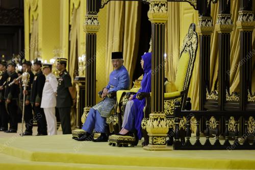 AL-SULTAN ABDULLAH RI'AYATUDDIN AL-MUSTAFA BILLAH SHAH
