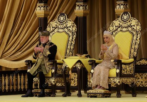 ISTIADAT PERTABALAN YANG DI-PERTUAN AGONG KE-17