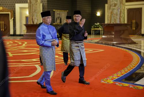 AL-SULTAN ABDULLAH RI'AYATUDDIN AL-MUSTAFA BILLAH SHAH