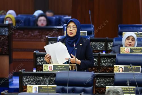 DR ZALIHA MUSTAFA