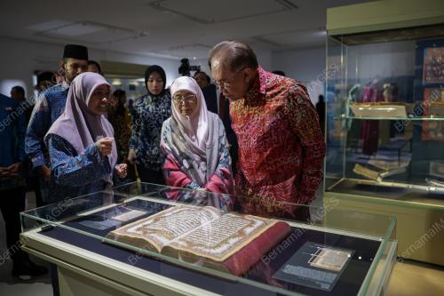 DATUK SERI ANWAR IBRAHIM