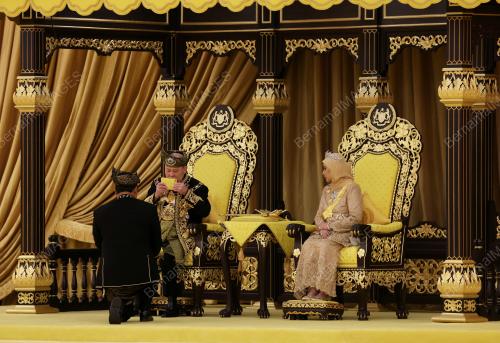 ISTIADAT PERTABALAN YANG DI-PERTUAN AGONG KE-17