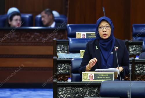 DR ZALIHA MUSTAFA