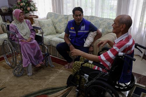 KHAIRY JAMALUDDIN