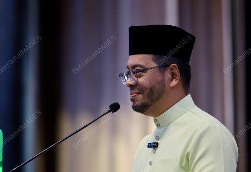SENATOR DR ZULKIFLI HASAN