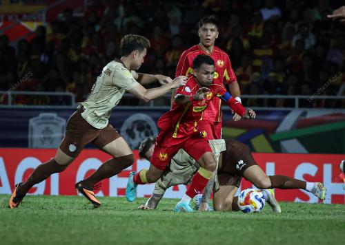 PIALA SHOPEE 2025/26
