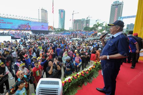 TAN SRI ANNUAR MUSA