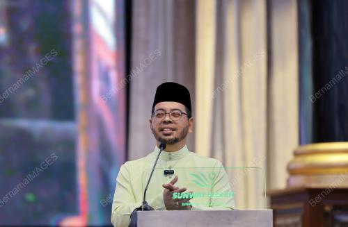 SENATOR DR ZULKIFLI HASAN