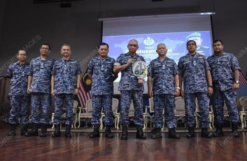 KL13_01062019_TUDM_BN201905311316