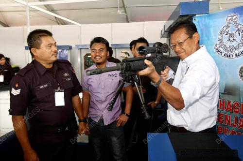 KL13_01092014_LAWATAN