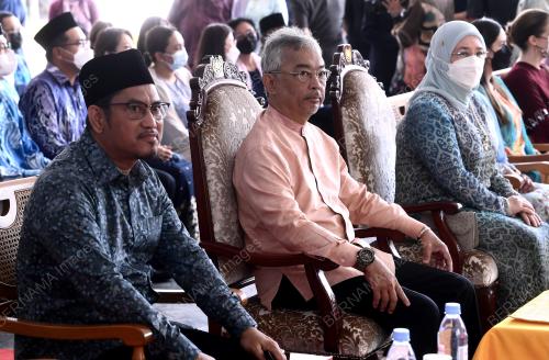 AL SULTAN ABDULLAH RI'AYATUDDIN AL MUSTAFA BILLAH SHAH