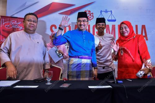 DATUK DR ASYRAF WAJDI DUSUKI