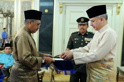 KL13_02072012_ZAKAT_PNB