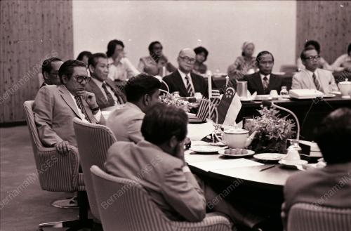 INTER-GOVERNMENT MEETING