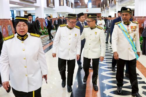 FAHMI FADZIL