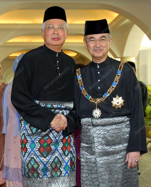 MOHD NAJIB TUN ABDUL RAZAK