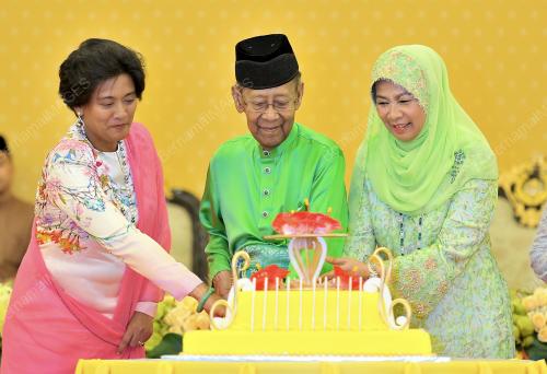 KL13_03062015_AGONG