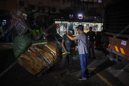 OPERASI IMIGRESEN WARGA ASING