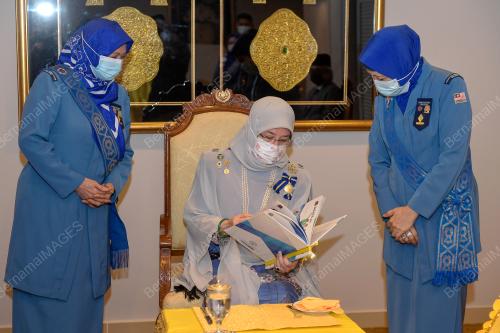 TUANKU HAJAH AZIZAH AMINAH MAIMUNAH ISKANDARIAH