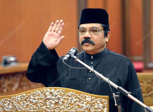 KL13_03112014_ANGKAT_SUMPAH