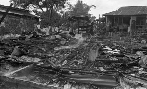 KL13_04022015_KEBAKARAN_KAMPUNG_PASIR