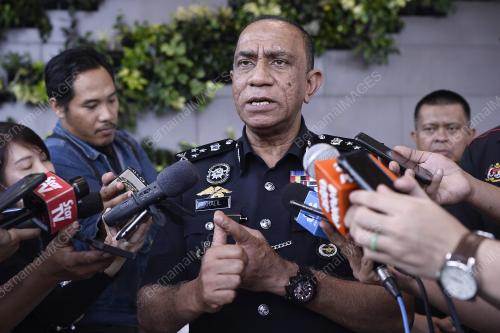 DATUK MOHD KHALIL KADER MOHD