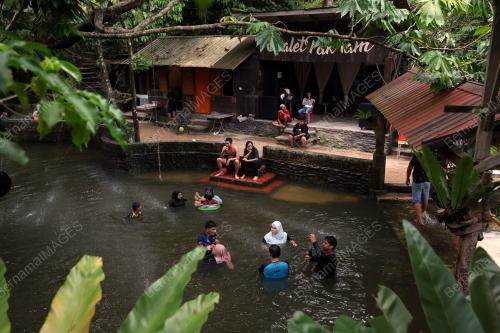 CUACA PANAS