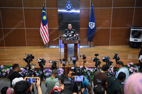 DATUK SERI MOHD KHALID ISMAIL