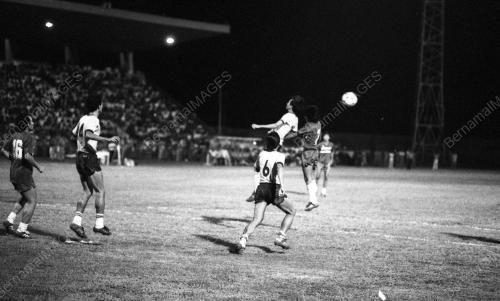 KL13_05032015_PERLAWANAN_BOLA