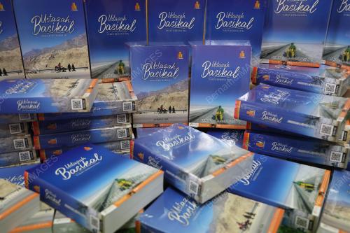 NOVEL TRAVELOG BERSIRI