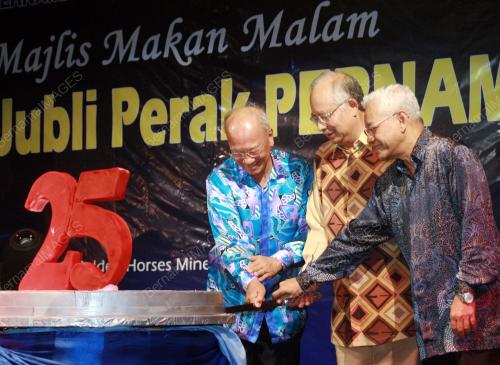 MOHD NAJIB TUN RAZAK