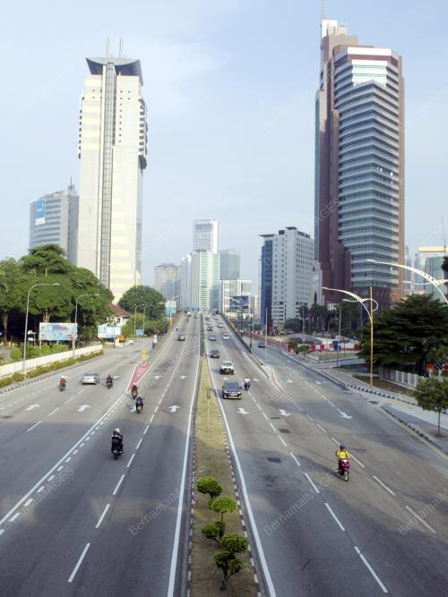 KL13_05072016_TINJAUAN
