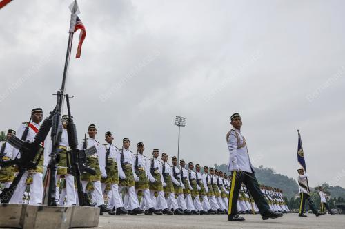 ISTIADAT PERBARISAN PENGHARGAAN PANGLIMA TENTERA DARAT KE-29