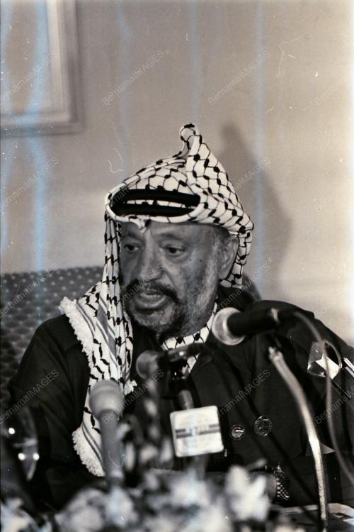 SIDANG AKHBAR YASSER ARAFAT