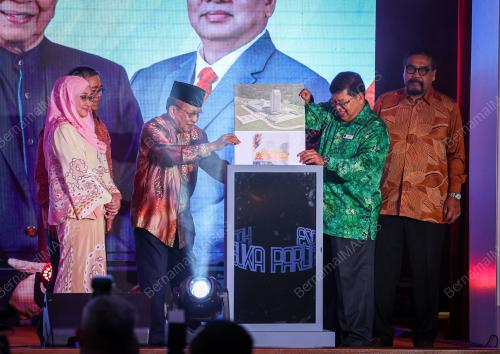 TAN SRI DR RAIS YATIM