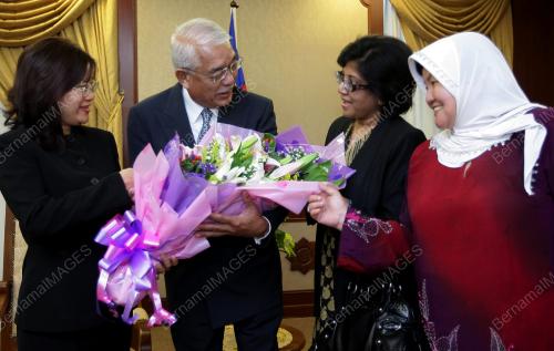 DR ABDUL HAMID PAWANTEH