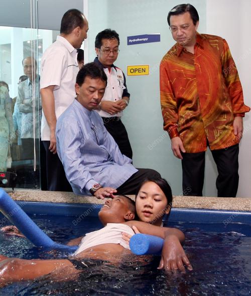 TENGKU ABDULLAH