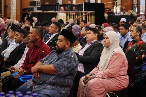 SEMINAR POTENSI INDUSTRI LEMBU HIBRID PEDAGING