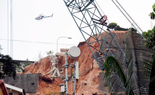 KL13_07012012_HELIKOPTER