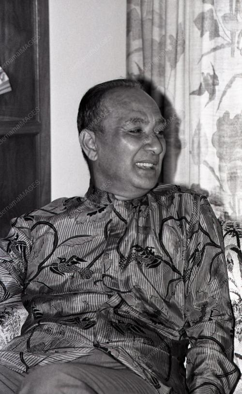KL13_07012015_BIRTHDAY_TUN_HUSSEIN