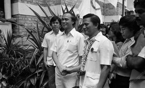 PENAMAAN CALON