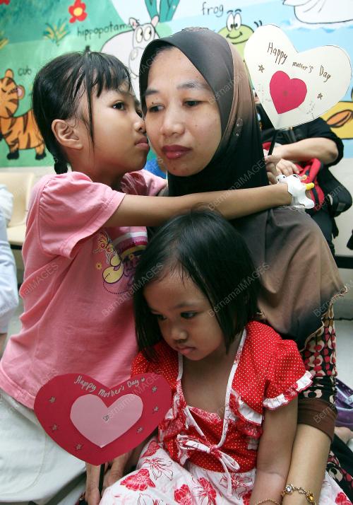SAMBUTAN HARI IBU