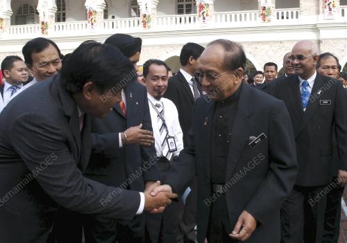 DATUK SERI DR RAIS YATIM
