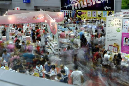 KL13_07072016_BOOKFEST