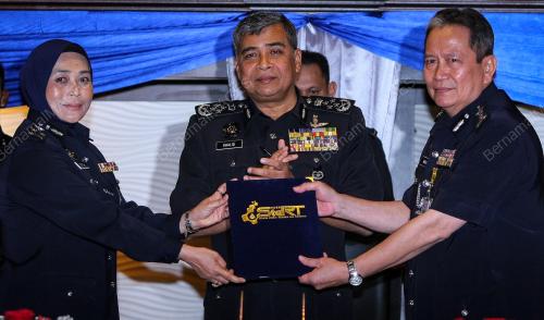 KL13_07102016_POLIS